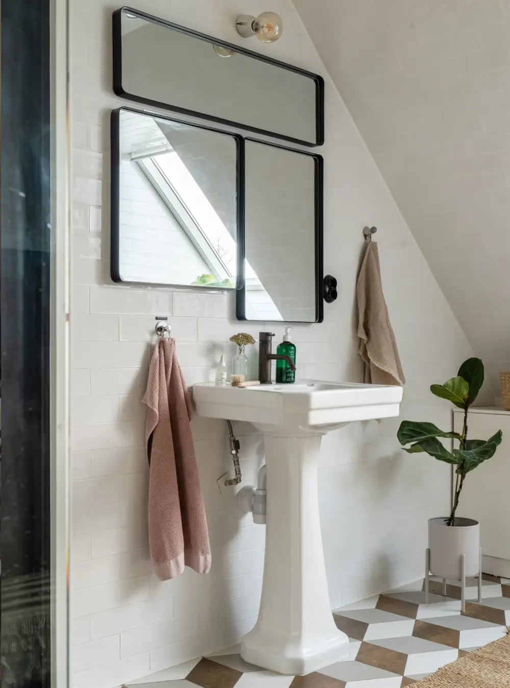 Industrial Elements in a Cozy and Unique Stockholm Loft Apartment 43 cozy-stockholm-loft-apartment-nordroom