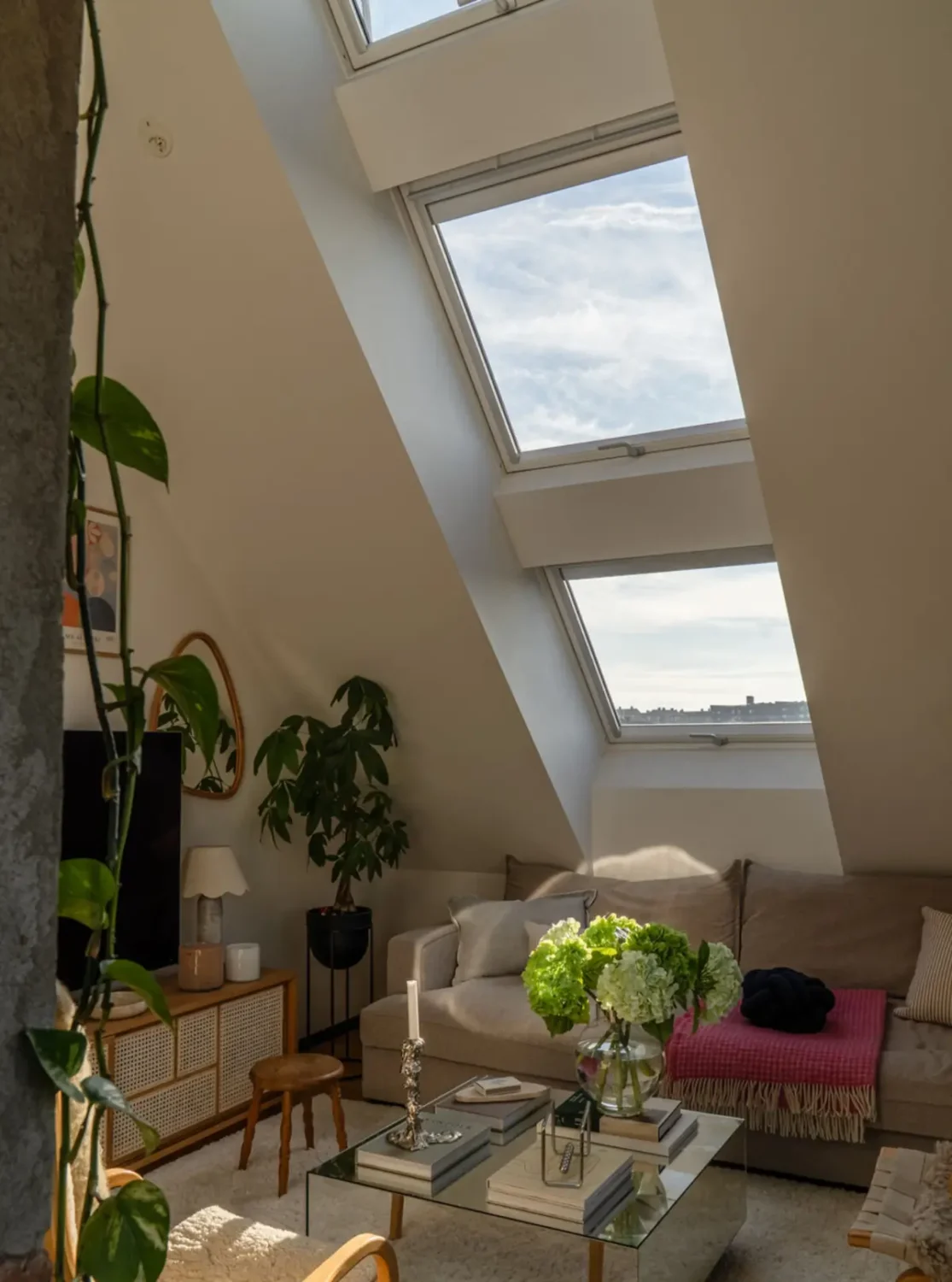 Industrial Elements in a Cozy and Unique Stockholm Loft Apartment 3 cozy-stockholm-loft-apartment-nordroom