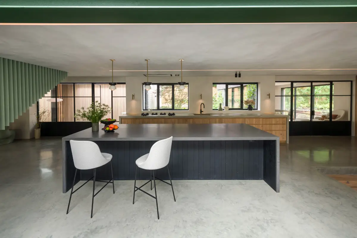 A Bespoke Oak and Concrete Kitchen by Inglish Hall Transforms a Mid-Century Home 4 dulwich-kitchen-inglis-hall-nordroom