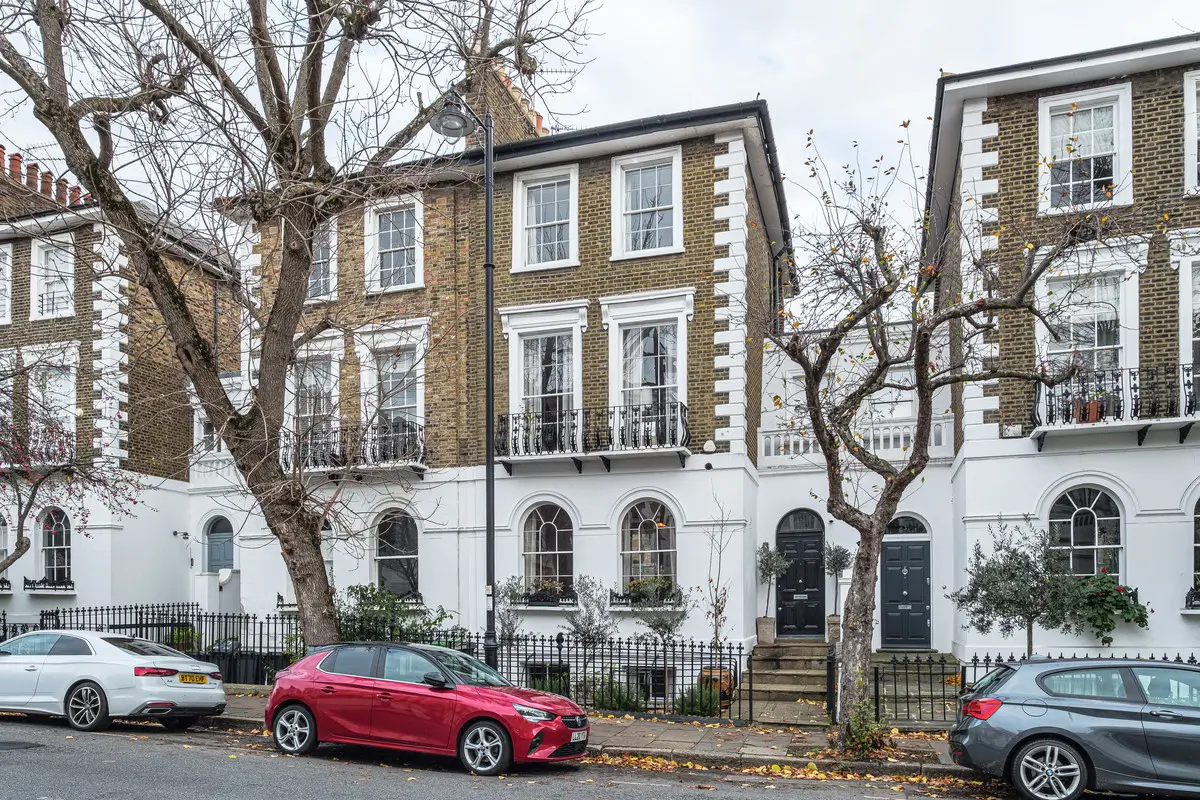A Modern Extension for a Grand Victorian Family Villa in London 32 extended-renovated-victorian-family-villa-london