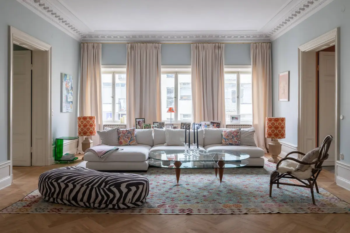 Pastel Tones and Wallpapers in a Grand Turn-of-the-Century Stockholm Apartment 2 grand-turn-of-the-century-apartment-stockholm