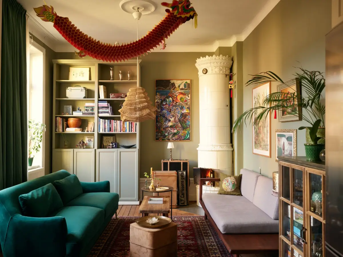 Cozy Spaces and Unique Historical Elements in a Stockholm Apartment 2 historic-character-cozy-one-bedroom-apartment-sodermalm-stockholm-nordroom