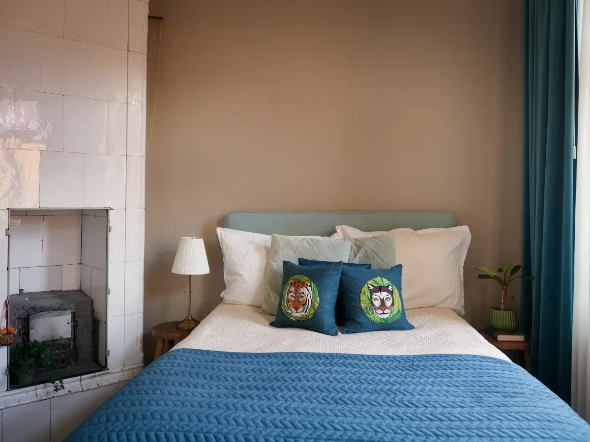 Cozy Spaces and Unique Historical Elements in a Stockholm Apartment 19 historic-character-cozy-one-bedroom-apartment-sodermalm-stockholm-nordroom