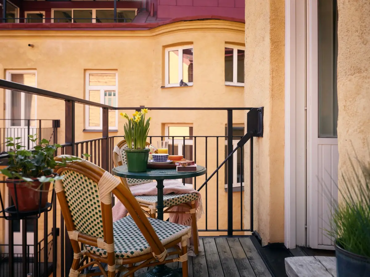 Cozy Spaces and Unique Historical Elements in a Stockholm Apartment 24 historic-character-cozy-one-bedroom-apartment-sodermalm-stockholm-nordroom