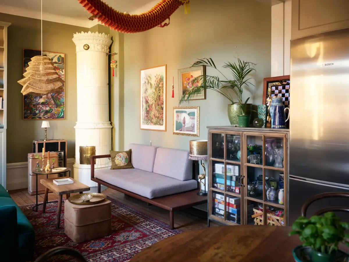 Cozy Spaces and Unique Historical Elements in a Stockholm Apartment 3 historic-character-cozy-one-bedroom-apartment-sodermalm-stockholm-nordroom