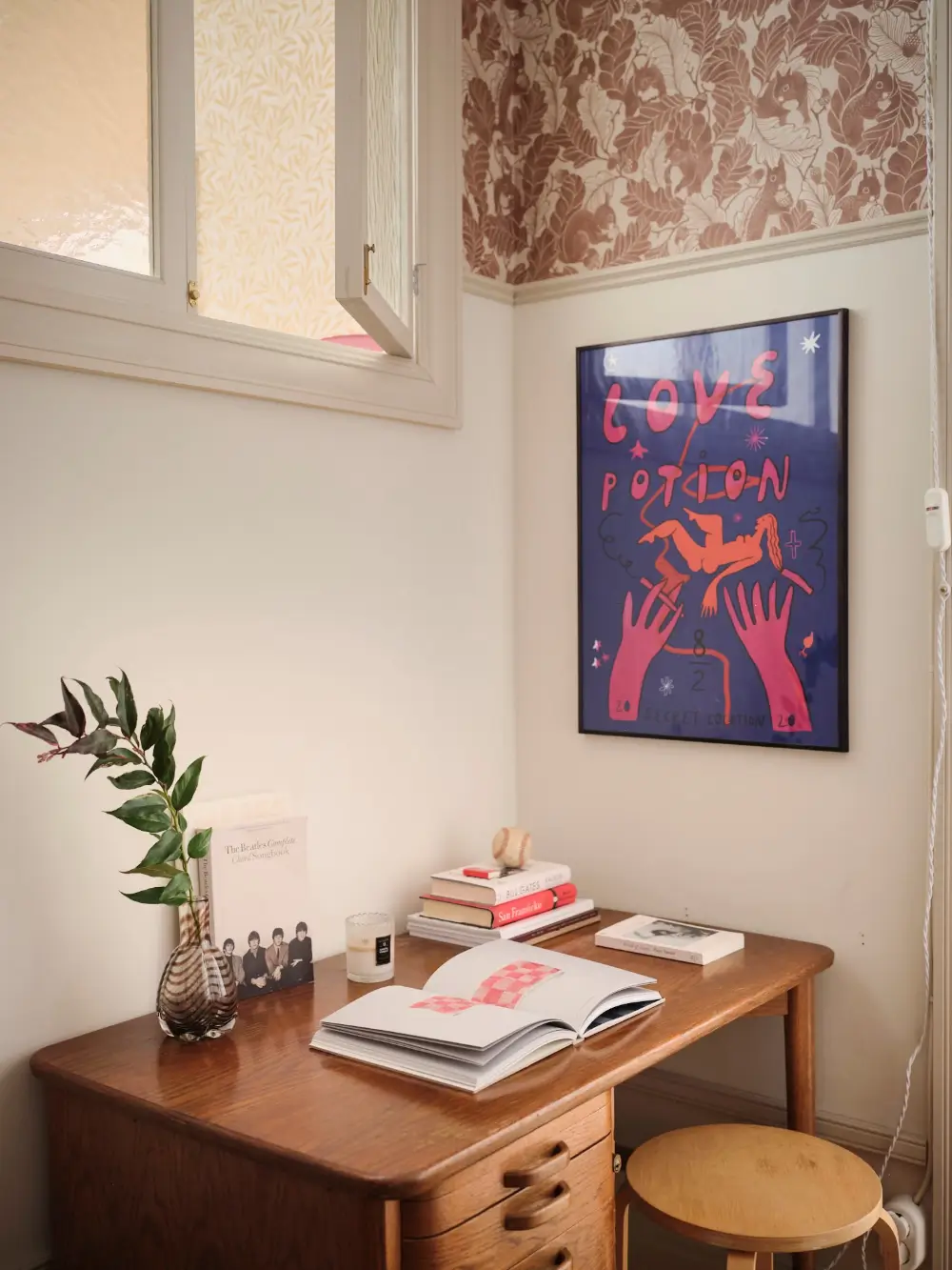 A Decorative Fireplace and Classic Touches in a 592 sq ft Stockholm Apartment 16 large-windows-period-features-renovated-early-20th-century-apartment-nordroom