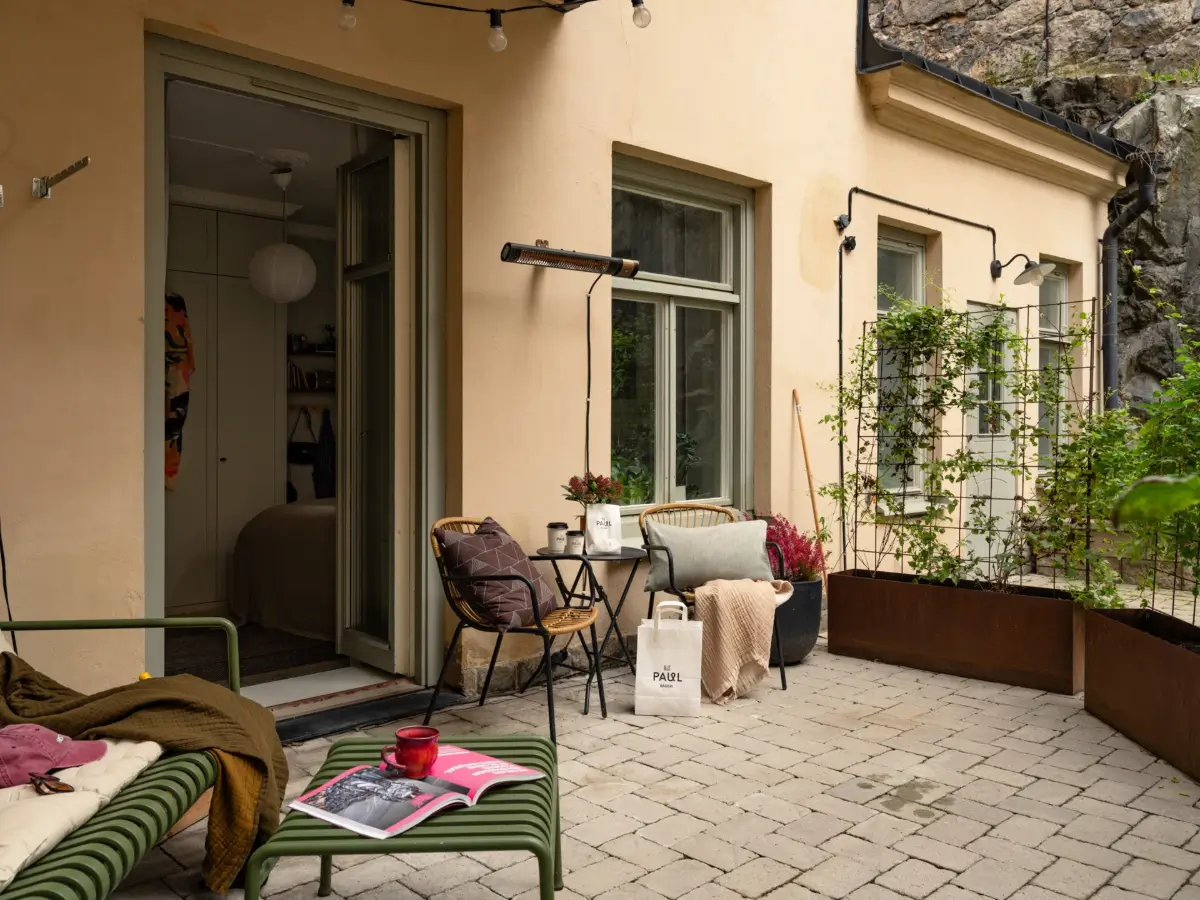 Built-in Storage and Period Features in a Ground Floor Stockholm Apartment 19 late-19th-century-ground-floor-scandinavian-apartment-nordroom