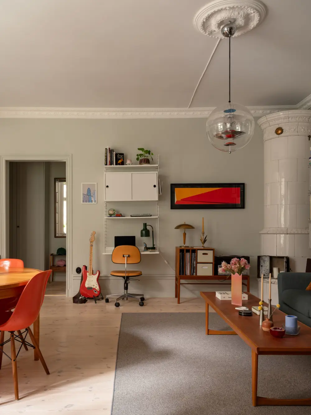 Built-in Storage and Period Features in a Ground Floor Stockholm Apartment 5 late-19th-century-ground-floor-scandinavian-apartment-nordroom