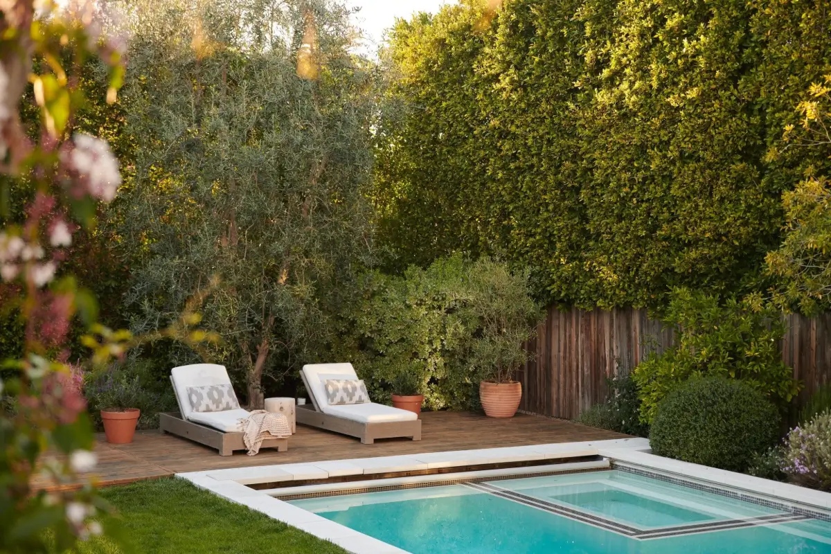 Light and Dark Tones in a Beautiful Windsor Square Home 18 light-and-dark-windsor-square-house-los-angeles