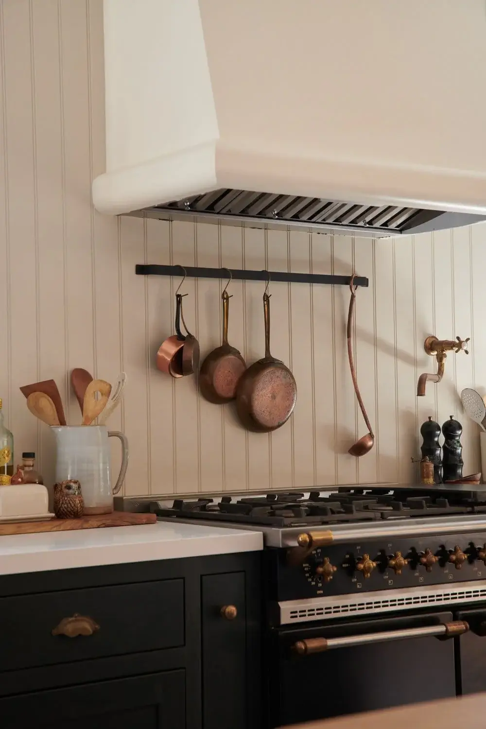 Light and Dark Tones in a Beautiful Windsor Square Home 7 light-and-dark-windsor-square-house-los-angeles