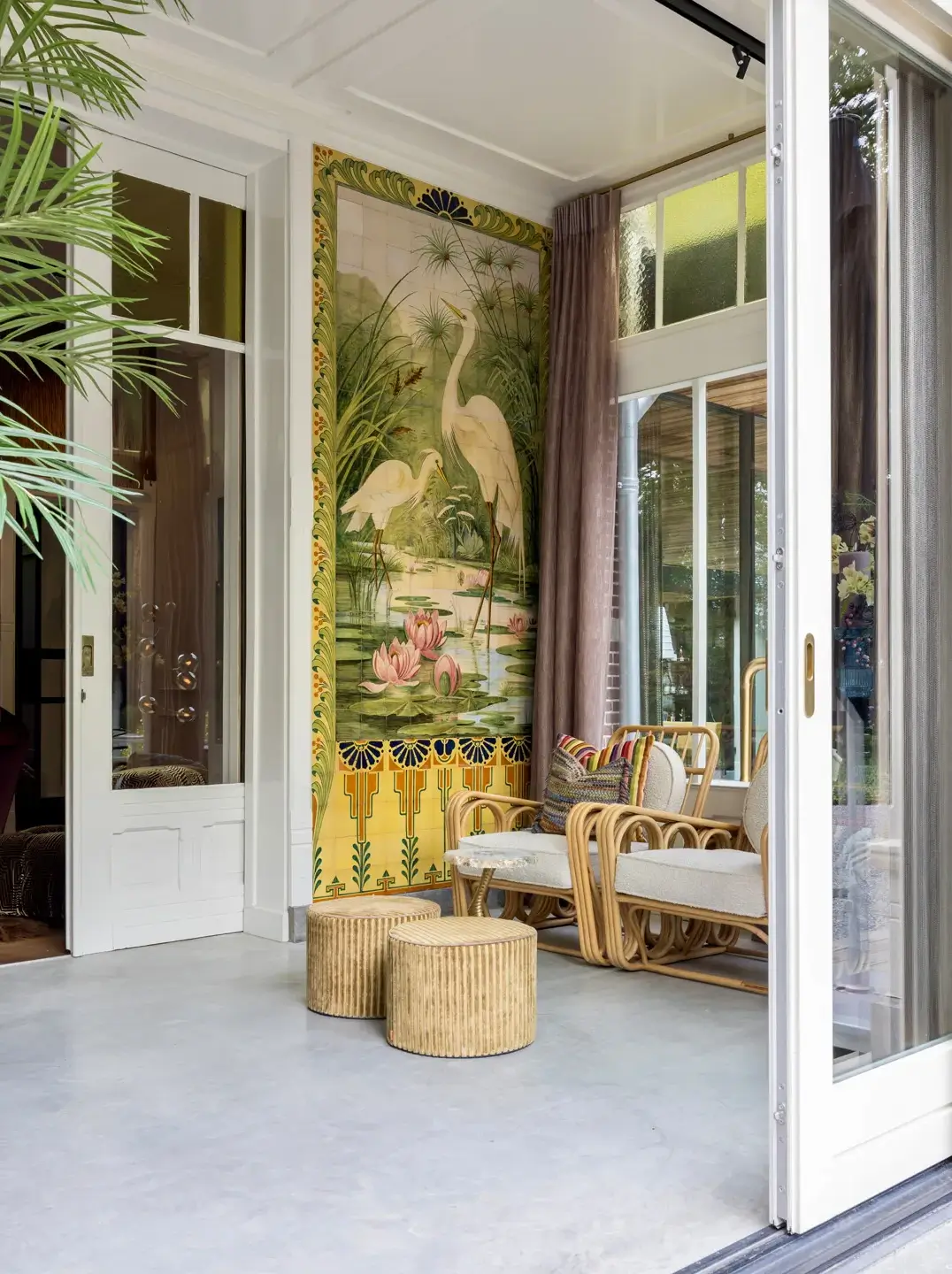 Luxurious Interiors and Natural Materials in A Historic City Villa 11 natural-materials-world-influences-luxurious-home-netherlands