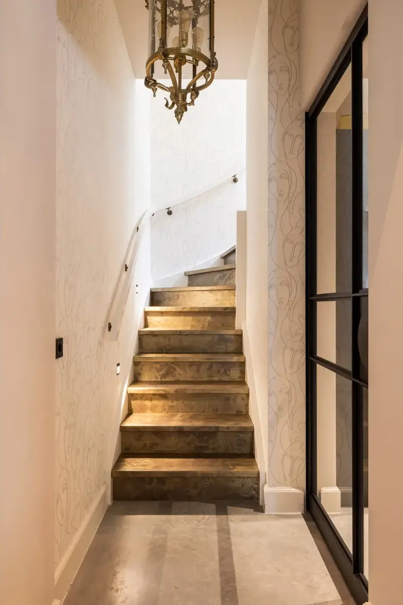 Luxurious Interiors and Natural Materials in A Historic City Villa 16 natural-materials-world-influences-luxurious-home-netherlands