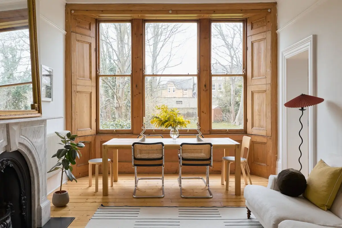 Large Windows and a Pared Back Palette in a Victorian London Apartment 3 pared-back-interiors-victorian-apartment-london