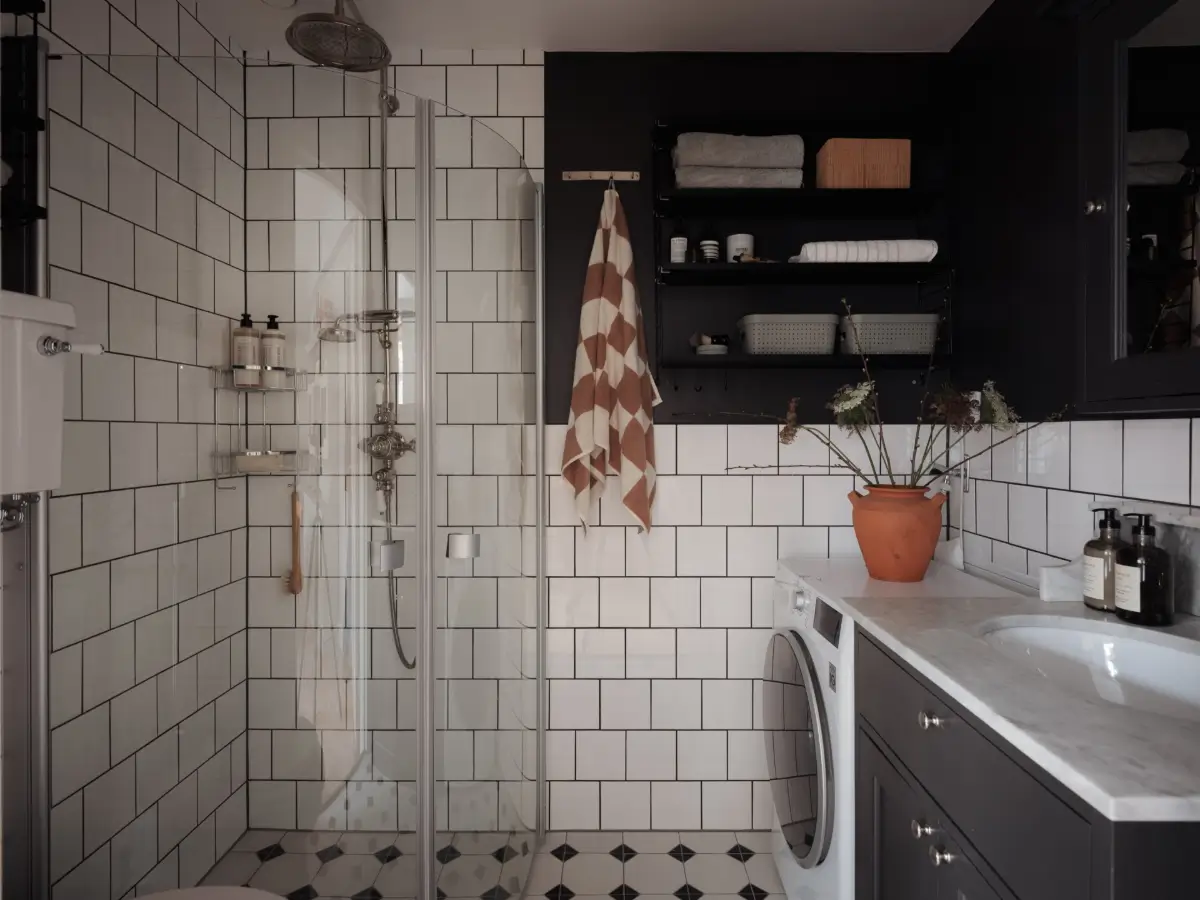A Serene Duplex Apartment Pairs Period Elements with Modern Comforts 25 renovated-19th-century-duplex-apartment-sweden-nordroom