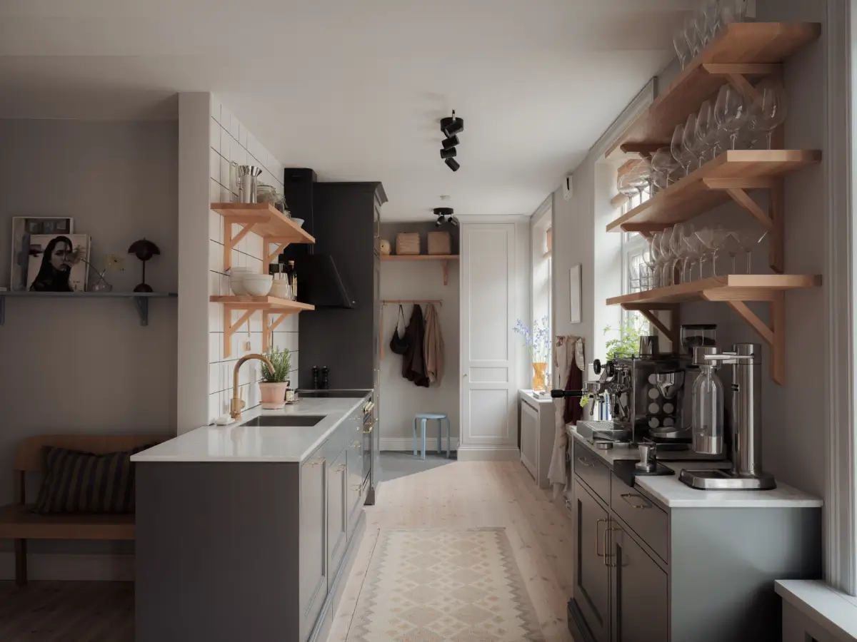 A Serene Duplex Apartment Pairs Period Elements with Modern Comforts 7 renovated-19th-century-duplex-apartment-sweden-nordroom