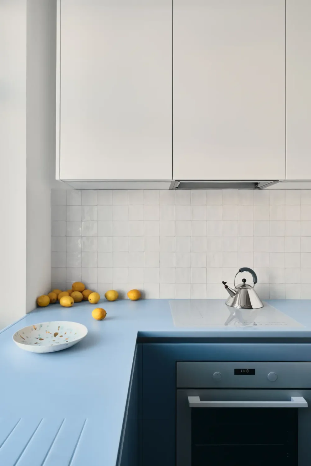 A Blue Kitchen Anchors the Renovation of a Historic Warsaw Apartment 3 renovated-warsaw-apartment-unicreations-nordroom