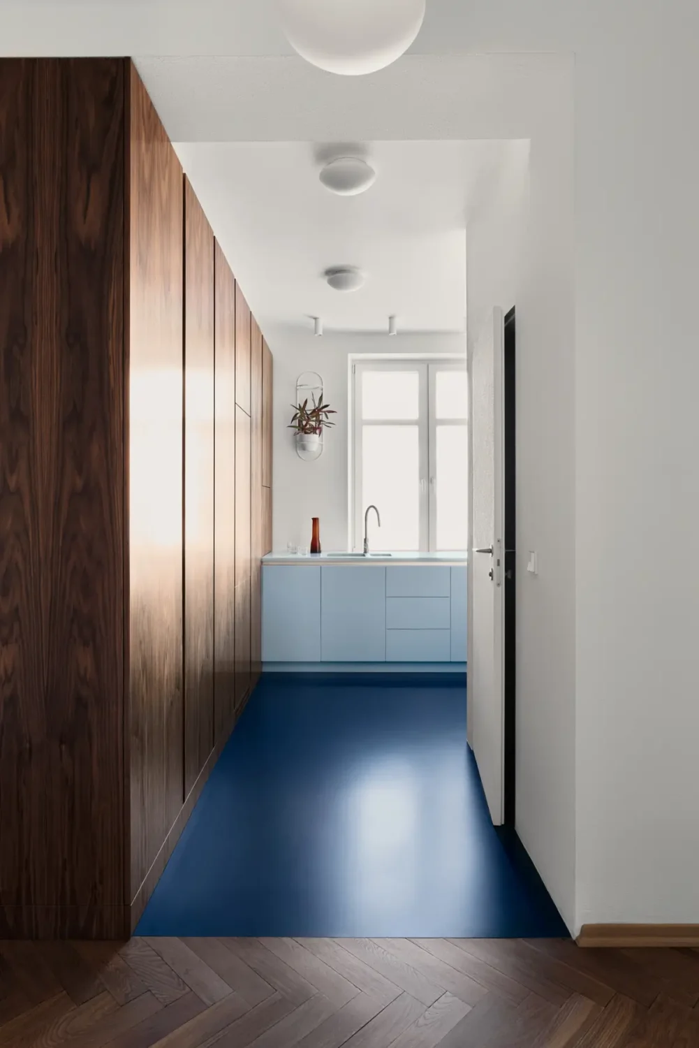 A Blue Kitchen Anchors the Renovation of a Historic Warsaw Apartment 4 renovated-warsaw-apartment-unicreations-nordroom