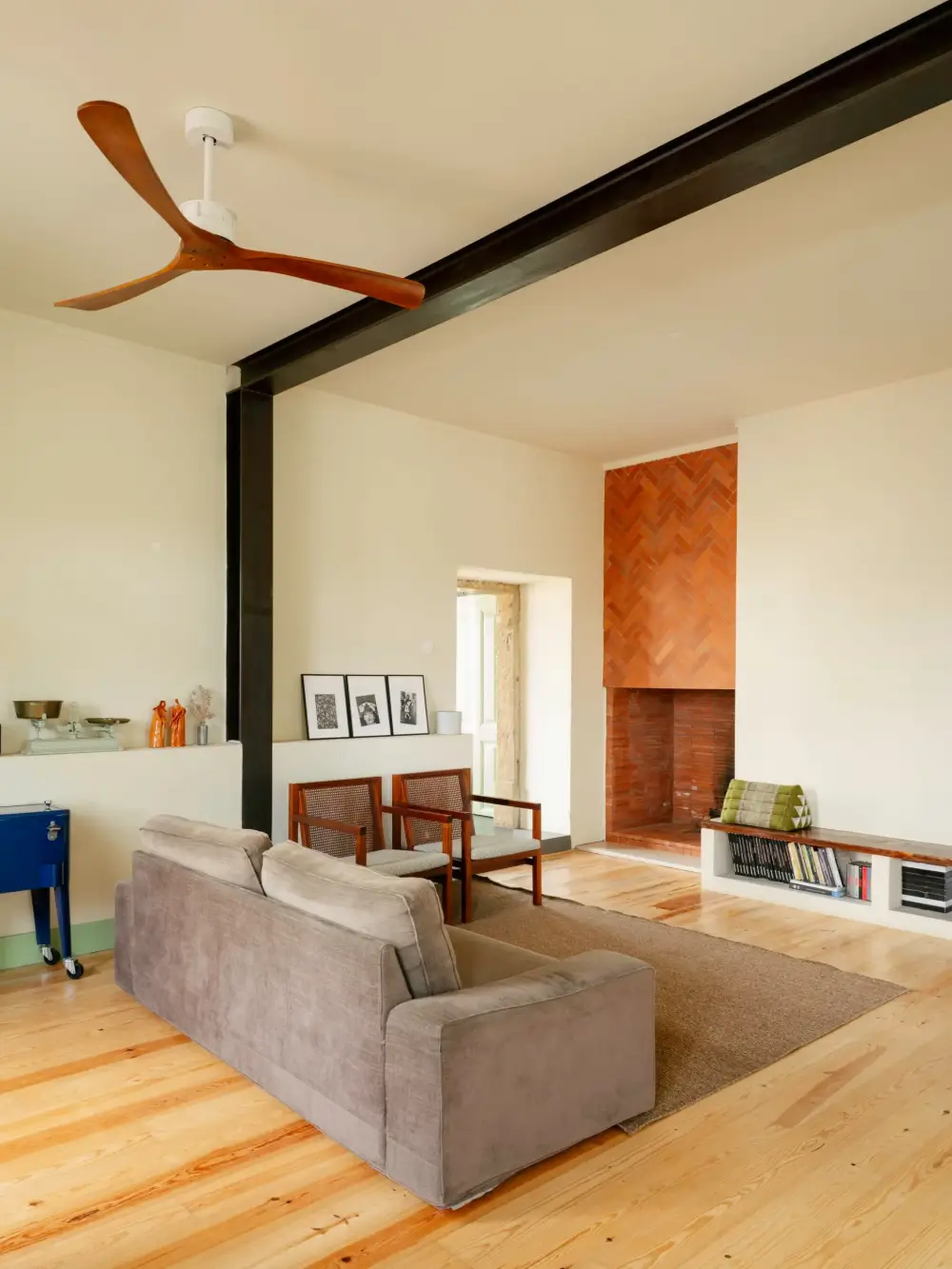 A Restored 19th-Century House in Portugal with Apple Green Color Accents 7 restored-19th-century-house-portugal-nordroom