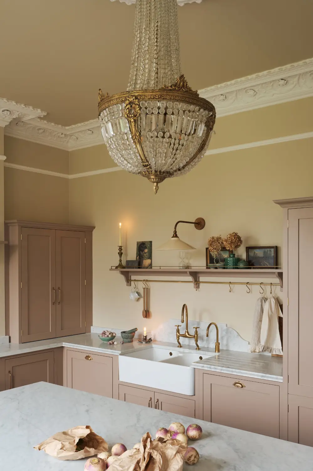 A Romantic Pink deVOL Kitchen in an Edwardian Villa 5 romantic-light-pink-devol-shaker-kitchen-nordroom