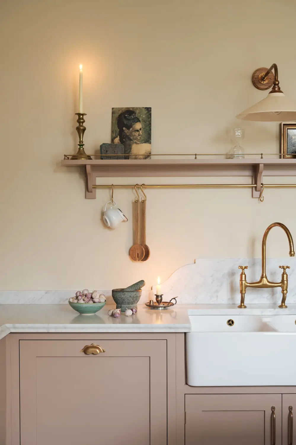 A Romantic Pink deVOL Kitchen in an Edwardian Villa 7 romantic-light-pink-devol-shaker-kitchen-nordroom