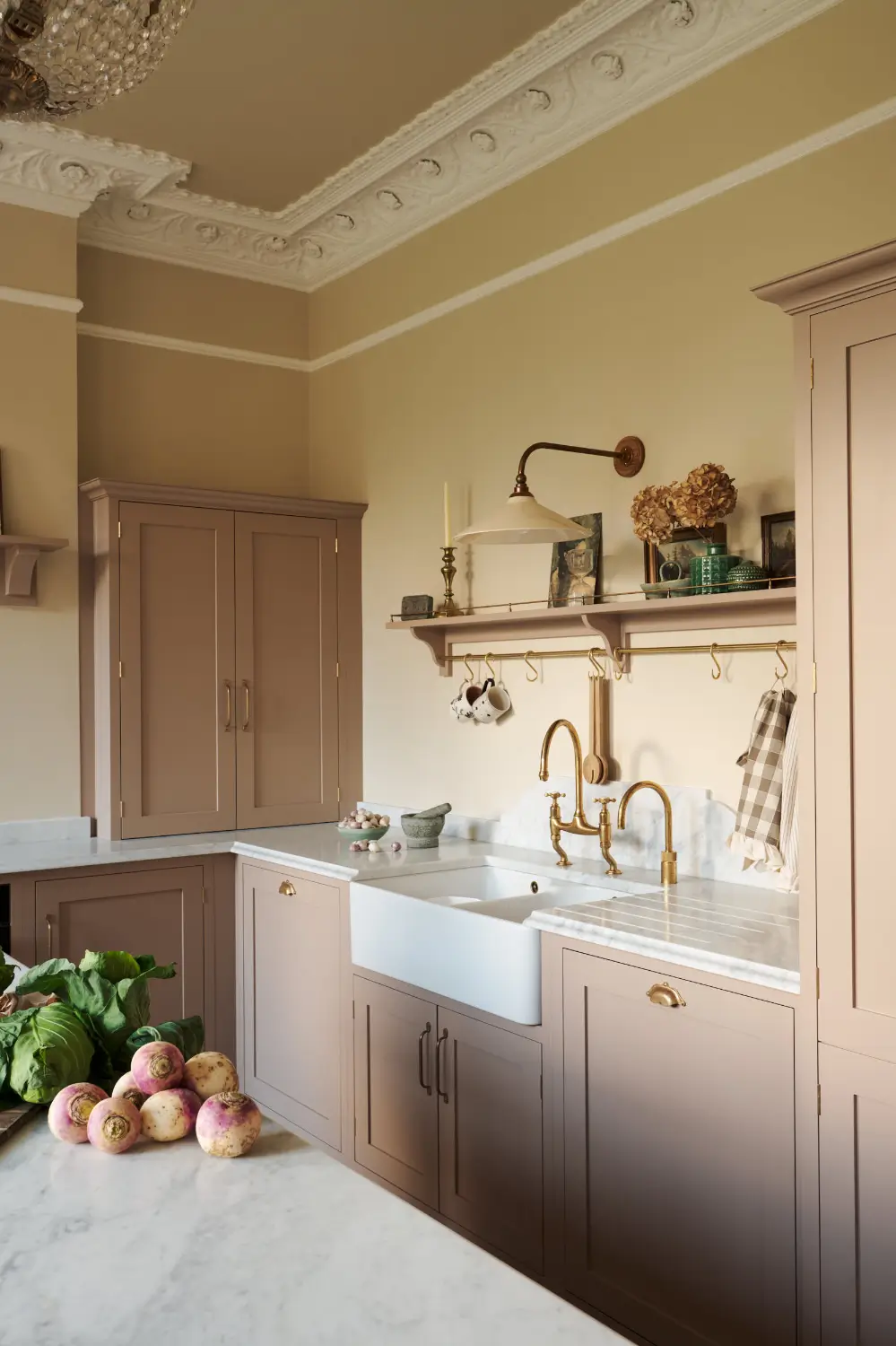 A Romantic Pink deVOL Kitchen in an Edwardian Villa 9 romantic-light-pink-devol-shaker-kitchen-nordroom