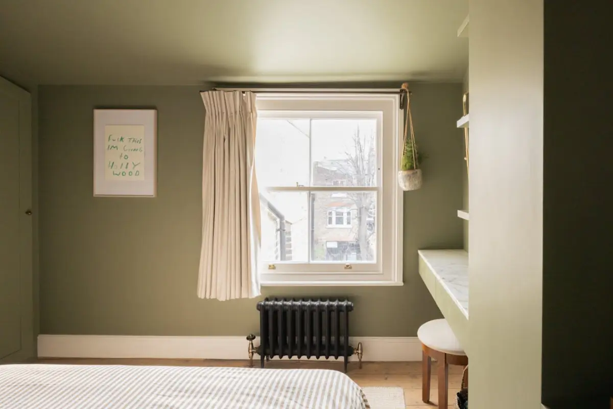 A Two-Bedroom Victorian Apartment with a Yellow Kitchen and a Roof Terrace 20 two-bedroom-victorian-apartment-yellow-kitchen-roof-terrace-nordroom