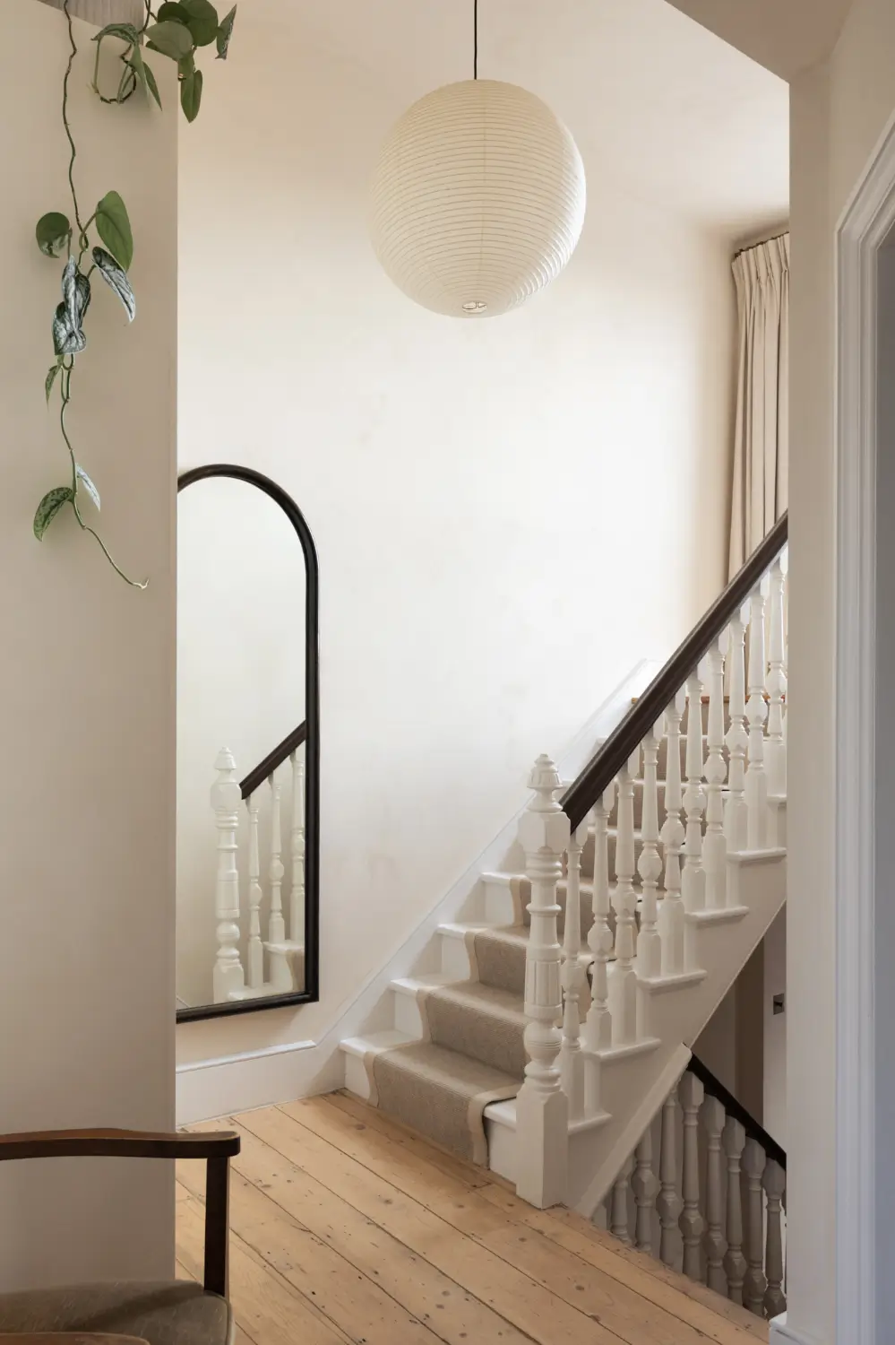A Two-Bedroom Victorian Apartment with a Yellow Kitchen and a Roof Terrace 23 two-bedroom-victorian-apartment-yellow-kitchen-roof-terrace-nordroom