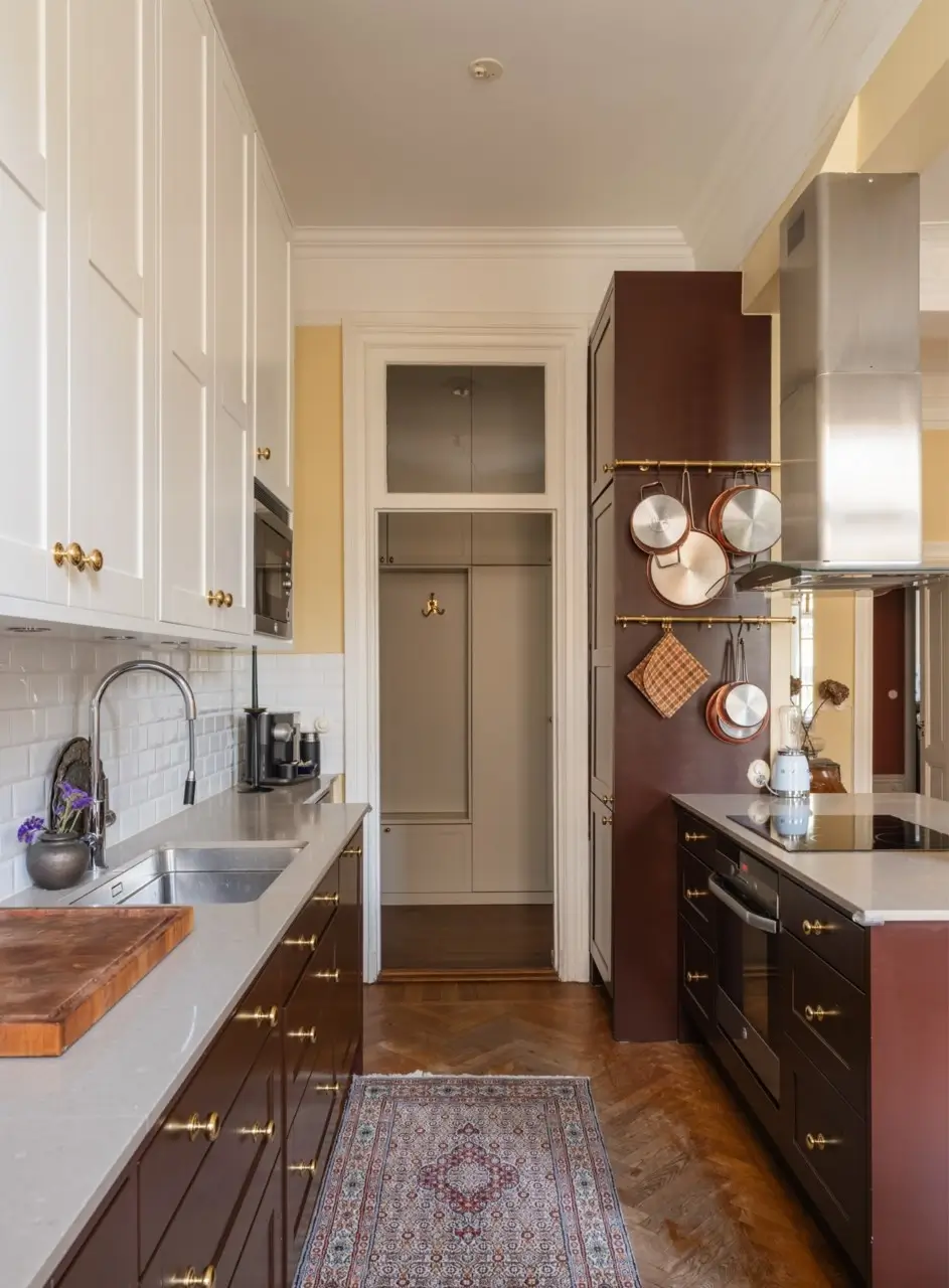 A Warm Color Scheme in a Classic Turn-of-the-Century Apartment 18 classic-turn-of-the-century-apartment-stockholm-nordroom