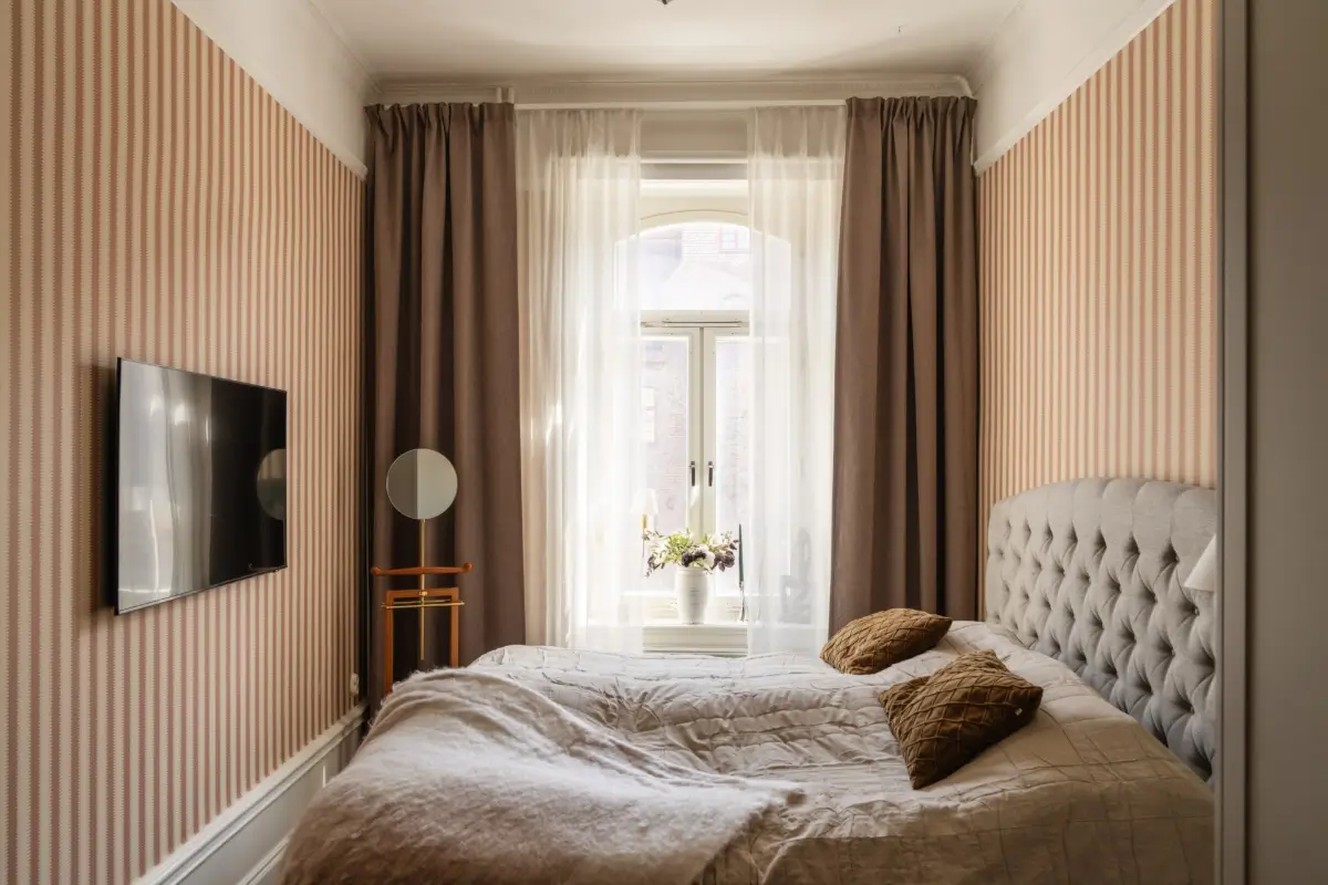 A Warm Color Scheme in a Classic Turn-of-the-Century Apartment 21 classic-turn-of-the-century-apartment-stockholm-nordroom