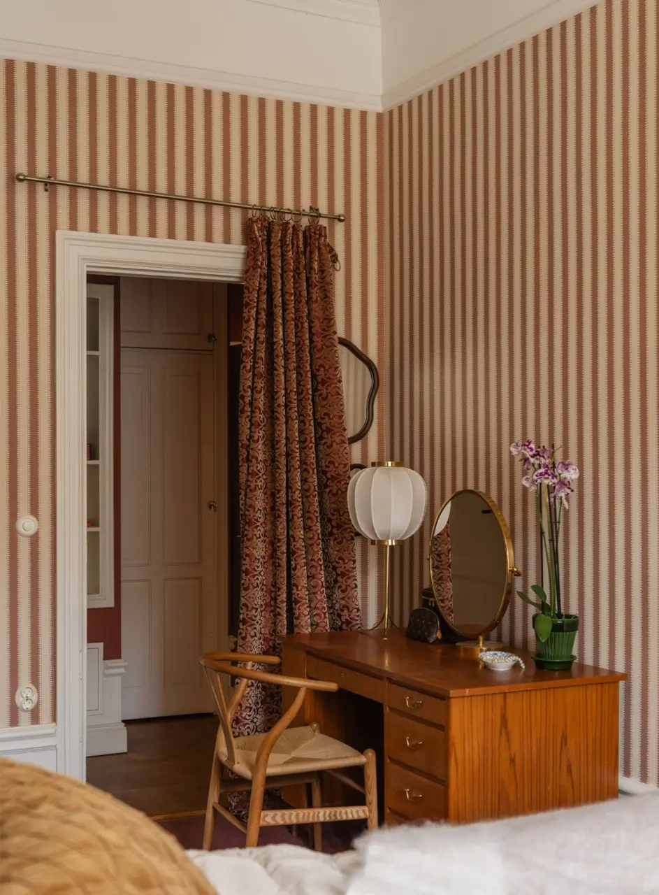 A Warm Color Scheme in a Classic Turn-of-the-Century Apartment 24 classic-turn-of-the-century-apartment-stockholm-nordroom