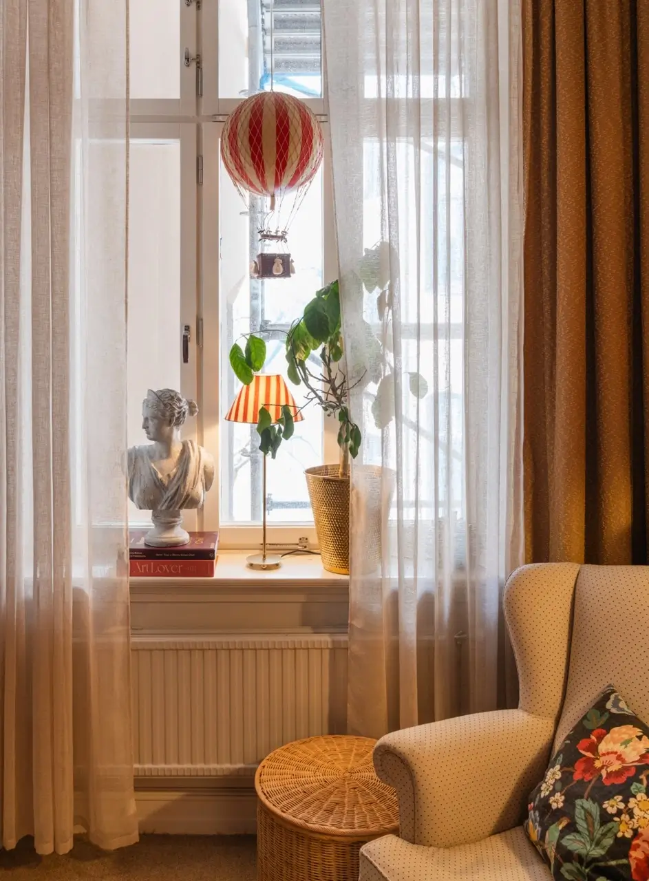 A Warm Color Scheme in a Classic Turn-of-the-Century Apartment 31 classic-turn-of-the-century-apartment-stockholm-nordroom