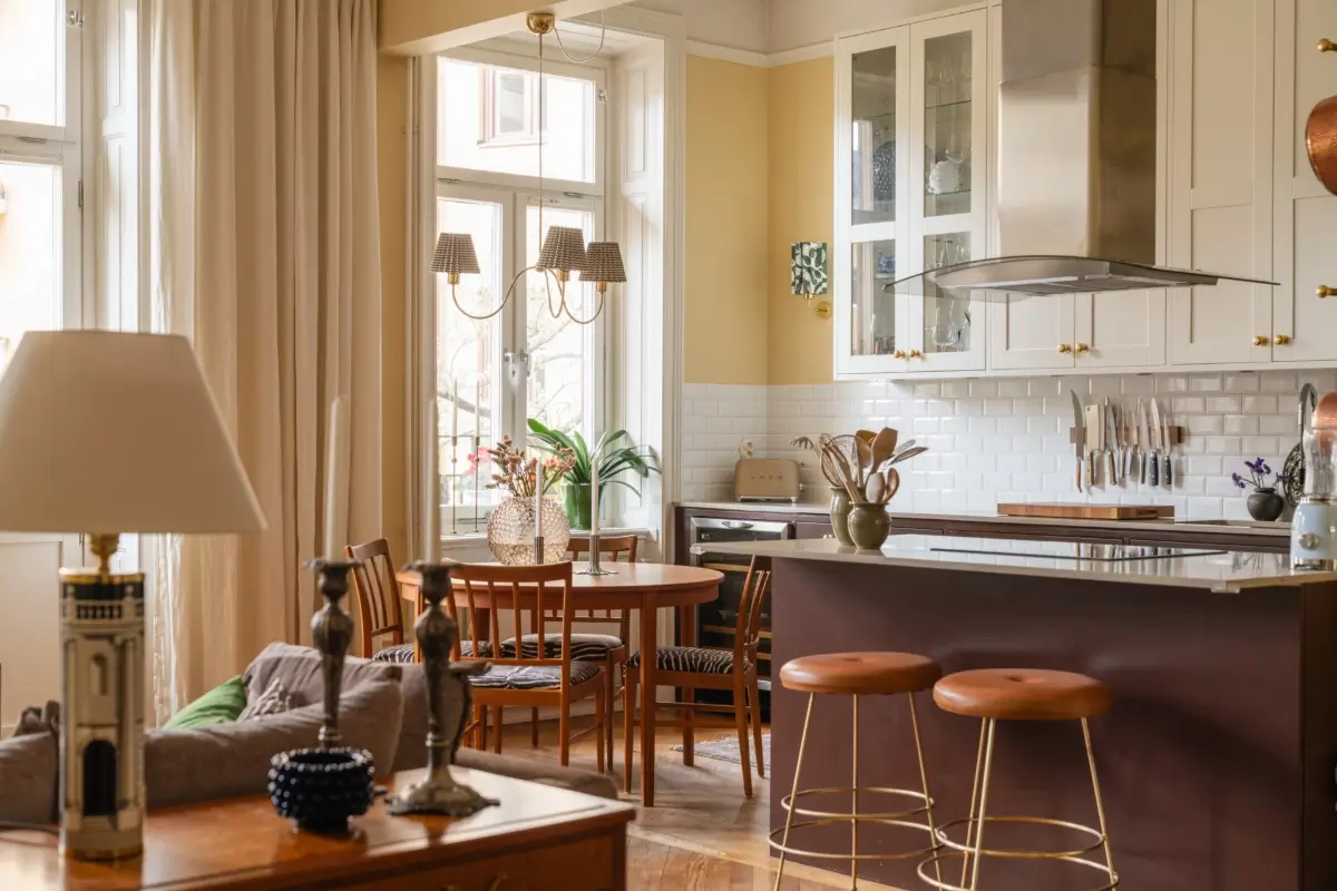 A Warm Color Scheme in a Classic Turn-of-the-Century Apartment 11 classic-turn-of-the-century-apartment-stockholm-nordroom