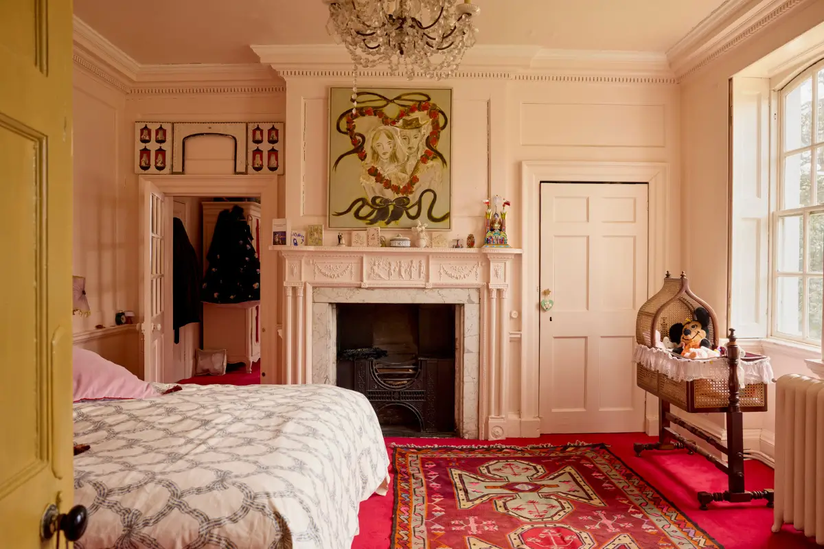 Playful and Colorful Interiors in a Grand Georgian House in the English Countryside 19 colorful-eclectic-art-filled-manor-house-england