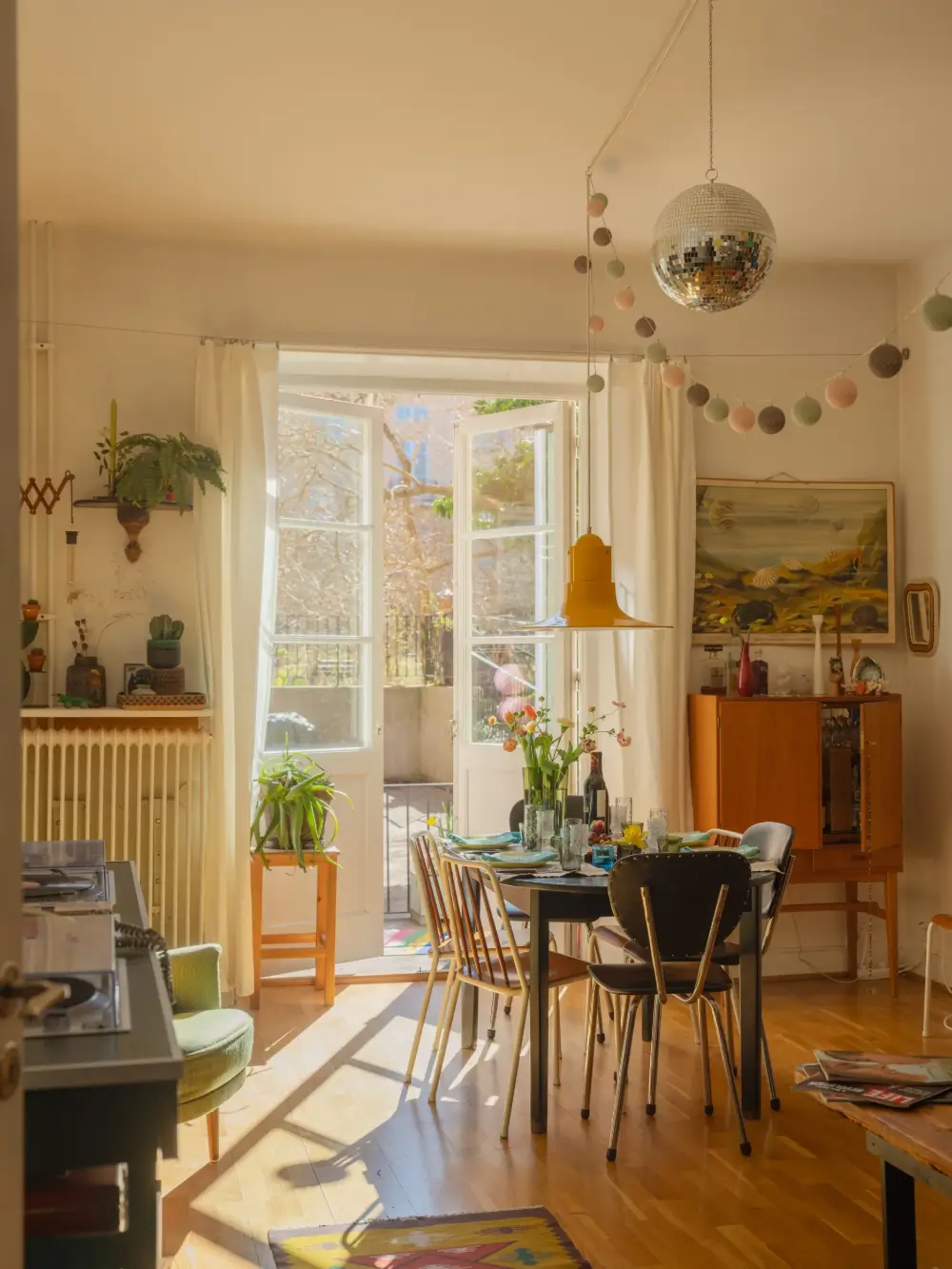 An Eclectic Family Apartment with a Private Patio Terrace 5 cozy-personal-1920s-family-apartment-stockholm-nordroom