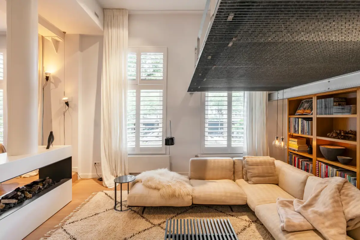 A Luxurious Amsterdam Duplex Apartment with Soaring Ceilings and a Private Garden 8 grand-amsterdam-duplex-apartment-small-garden