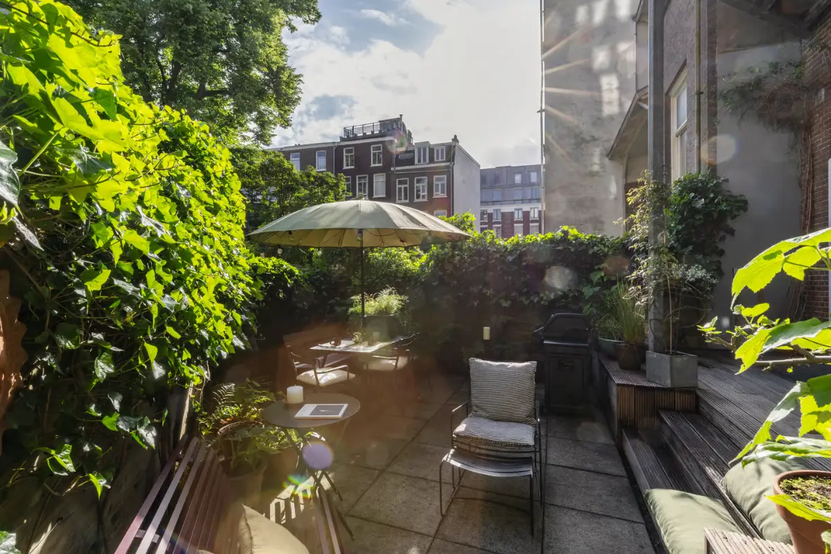 A Luxurious Amsterdam Duplex Apartment with Soaring Ceilings and a Private Garden 23 grand-amsterdam-duplex-apartment-small-garden