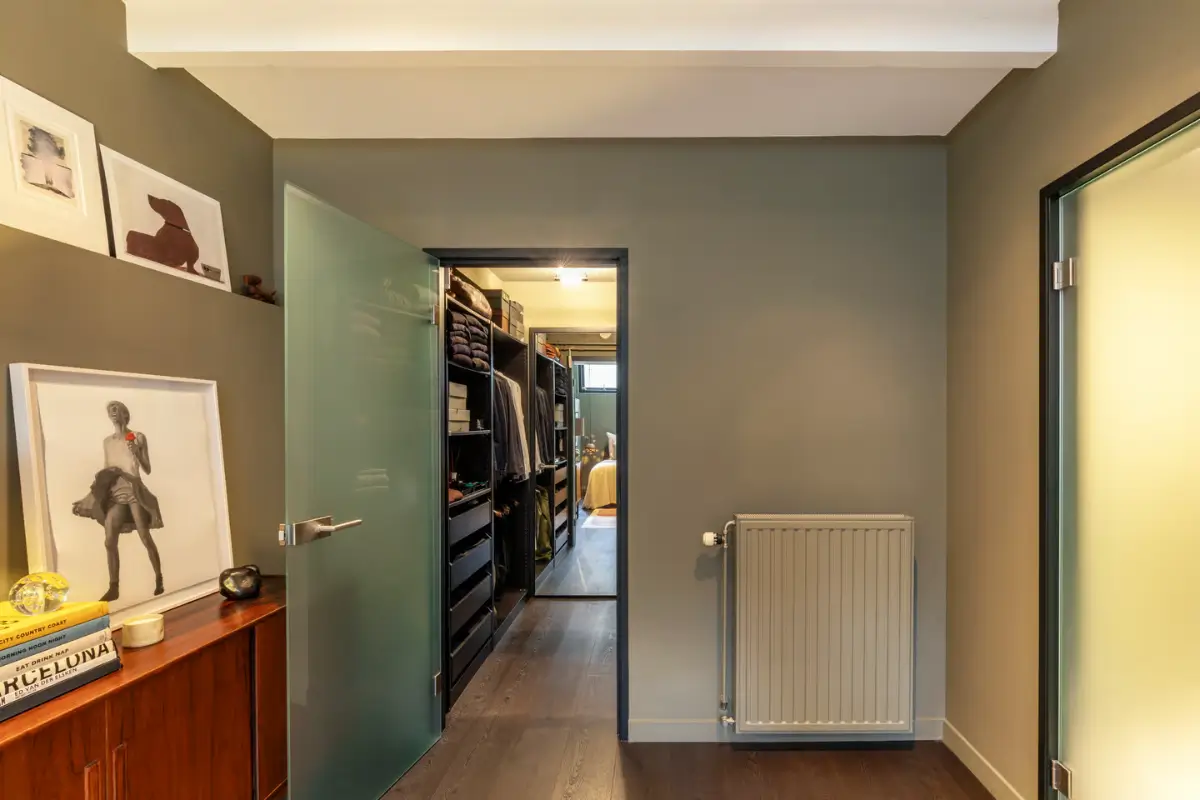 A Luxurious Amsterdam Duplex Apartment with Soaring Ceilings and a Private Garden 34 grand-amsterdam-duplex-apartment-small-garden