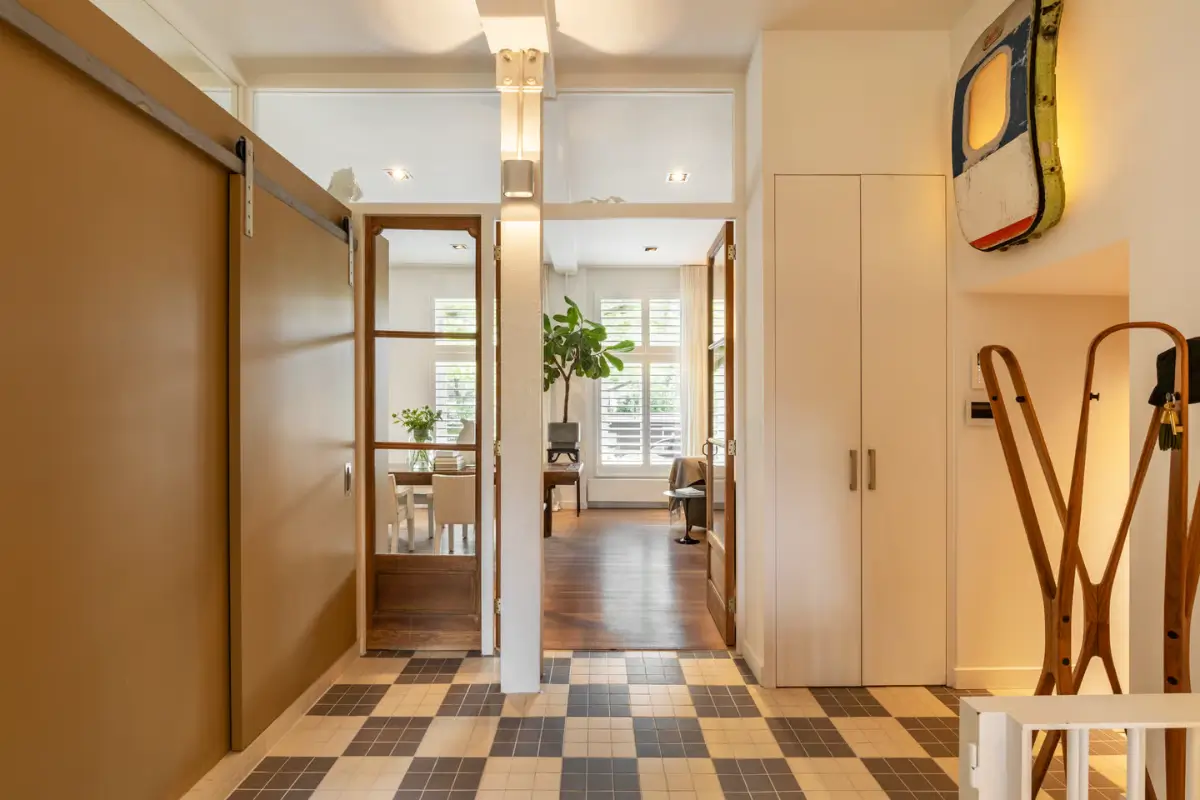 A Luxurious Amsterdam Duplex Apartment with Soaring Ceilings and a Private Garden 29 grand-amsterdam-duplex-apartment-small-garden