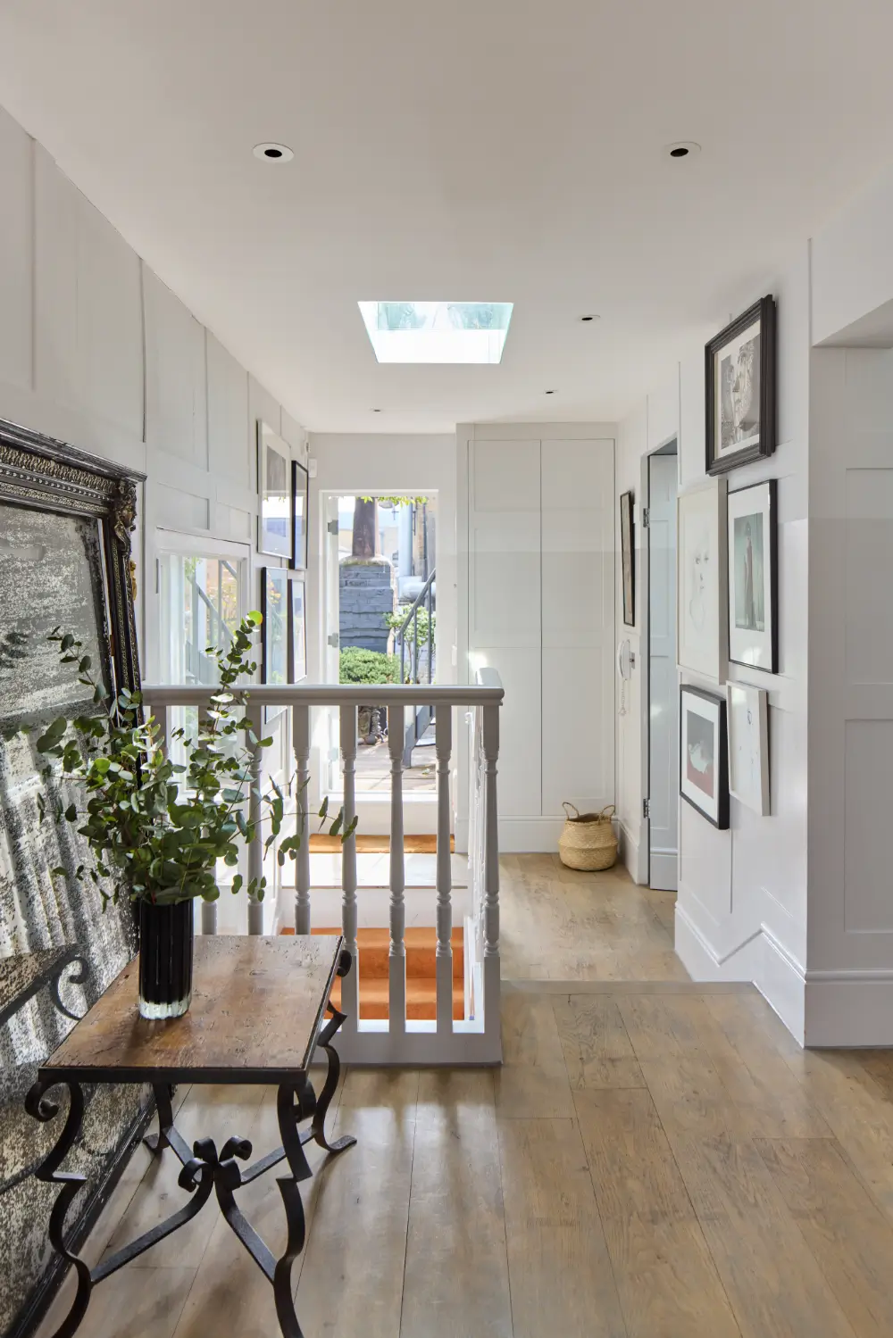 A Light, Art-Filled Soho Apartment with a Private Rooftop Terrace 22 light-art-filled-soho-apartment-rooftop-garden