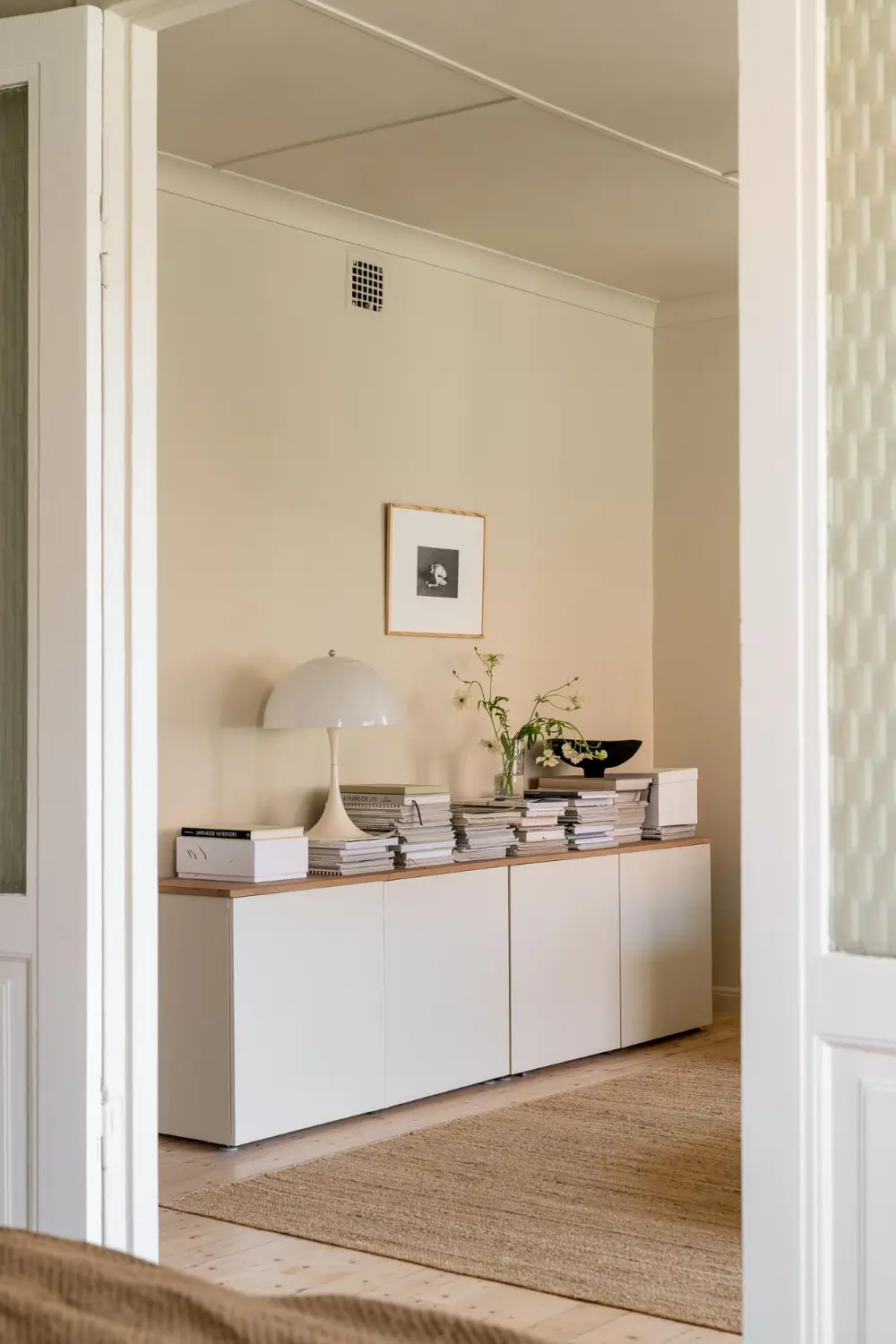 A Serene Palette and a Lovely Custom-Built Kitchen in a Gothenburg Apartment 18 natural-materials-serene-colors-gothenburg-apartment-nordroom