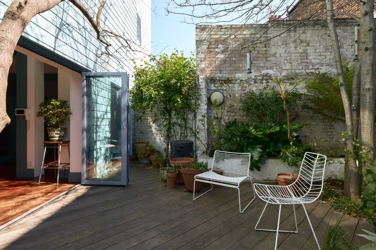 An Abundance of Color in a Unique and Playful London House 5 playful-colorful-architect-designed-blue-house-london