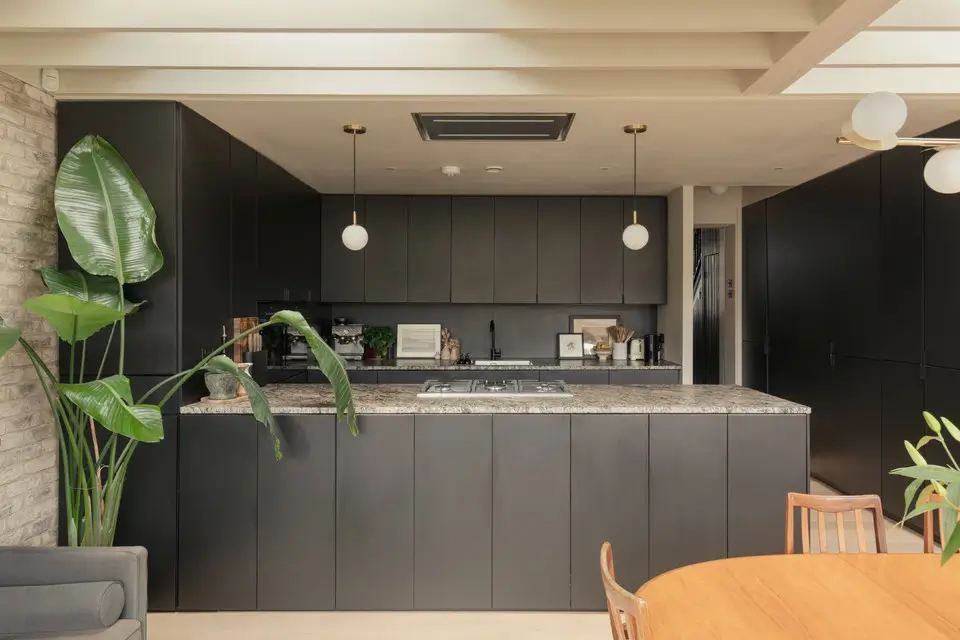 Exposed Beams and Brickwork in an Extended London Period House 4 renovated-extended-victorian-house-london
