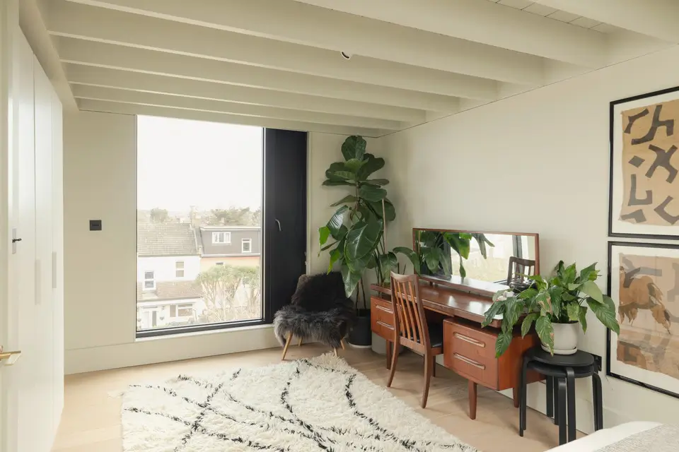 Exposed Beams and Brickwork in an Extended London Period House 30 renovated-extended-victorian-house-london