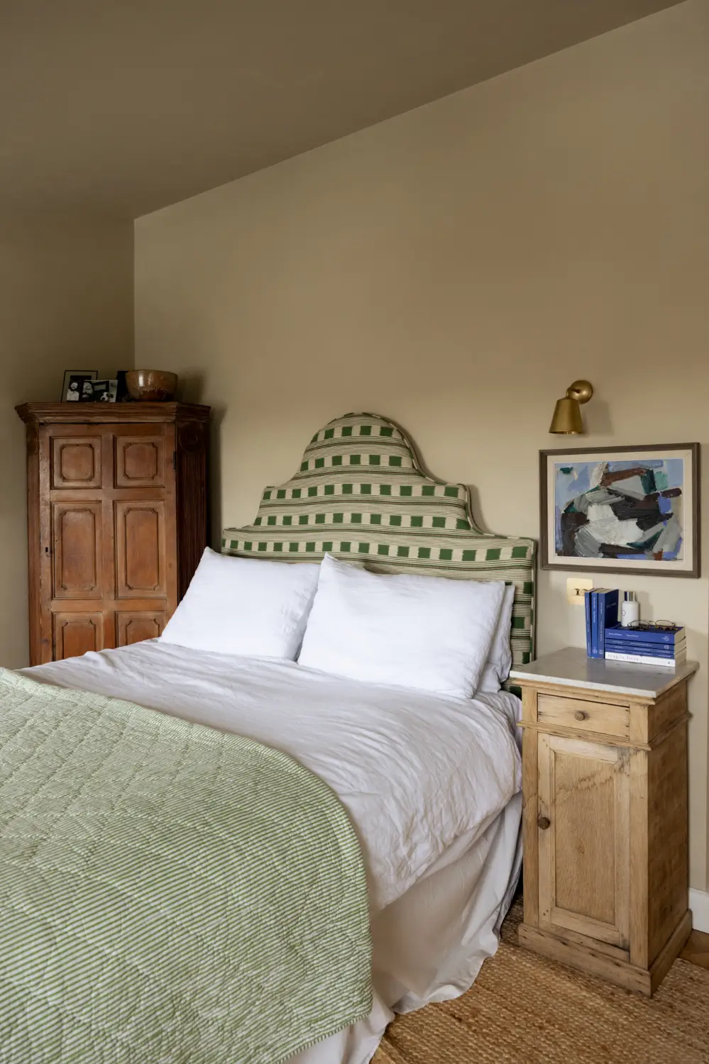 A Serene London Attic Apartment with a Roof Terrace 21 serene-attic-london-apartment-terrace-nordroom