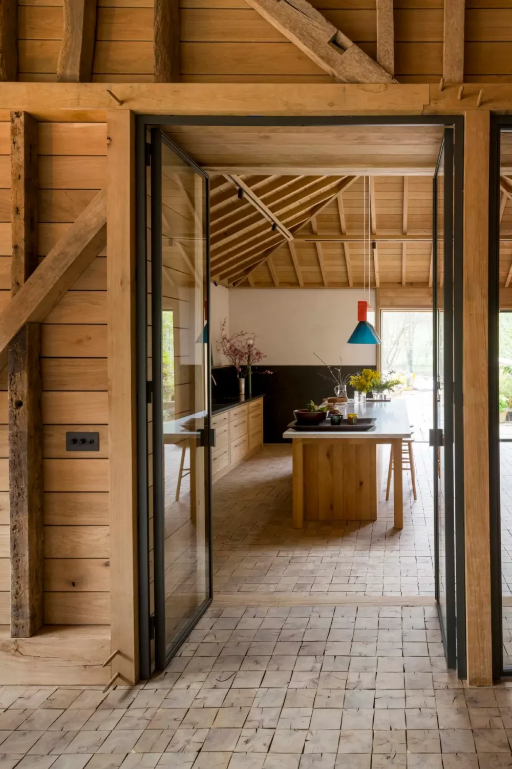 Jay-Osgerby-Timber-Framed-Inglis-Hall-kitchen-nordroom