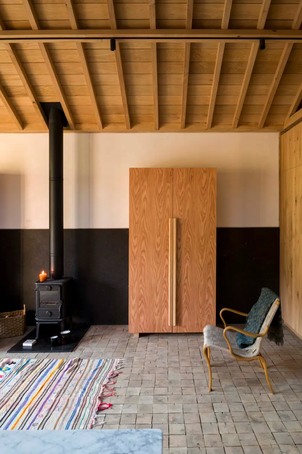 Inside Jay Osgerby’s Bespoke Barn Kitchen by Inglis Hall 11 Jay-Osgerby-Timber-Framed-Inglis-Hall-kitchen-nordroom
