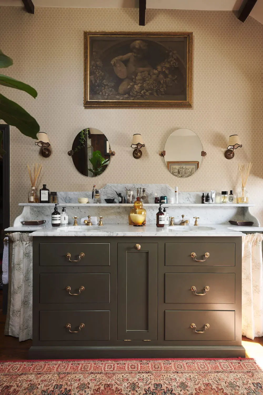 deVOL Cabinetry in a Layered and Characterful Victorian Home 25 bathroom-devol-classic-english-cabinets-subtle-wallpaper-nordroom