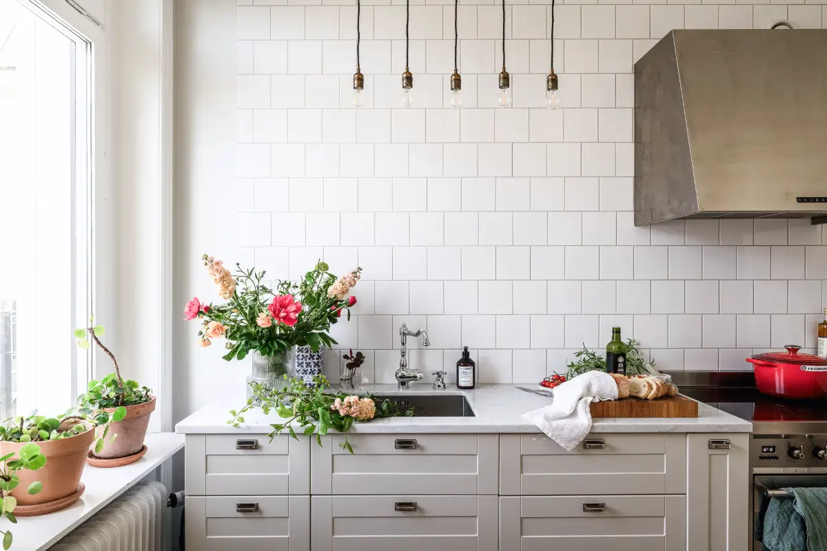 Natural Light and Classic Elements in a One-Bedroom Swedish Apartment 28 bright-1890s-scandinavian-apartment-nordroom
