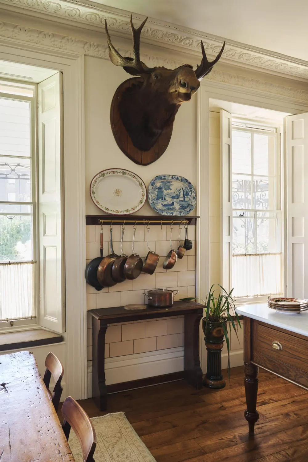 deVOL Cabinetry in a Layered and Characterful Victorian Home 11 classic-english-kitchen-devol-nordroom