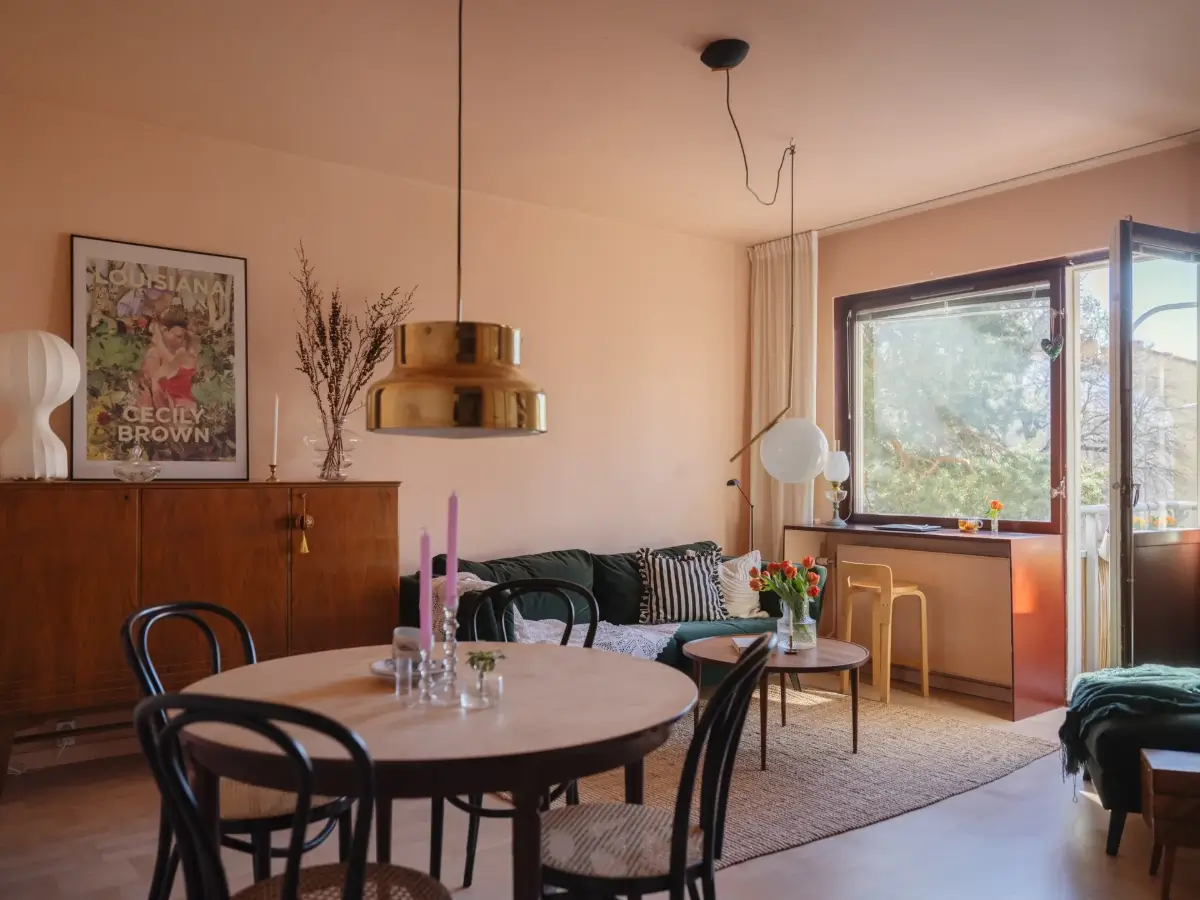 A 1940s Apartment Decorated in Pink and Yellow Hues 1 colorful-1940s-apartment-stockholm-nordroom